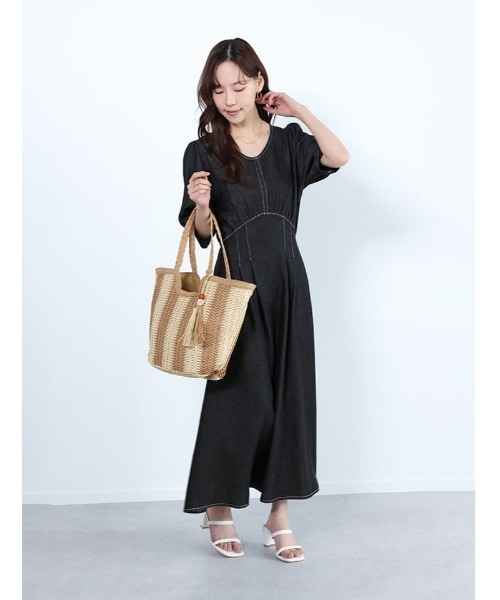 fifth(フィフス)の「ウエスト切替Vネックデニムワンピース(ワンピース・レディース・ブラック/ネイビー・XS/M)」の19枚目の写真