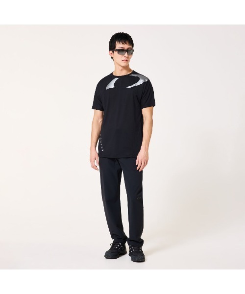 OAKLEY(オークリー)の「オークリー ETERNAL CHILL PERF SS CREW 4.0(Tシャツ/カットソー・メンズ・ライトグレー/ブルーグレー/ブラック・M/L/LL/S/3L)」の4枚目の写真