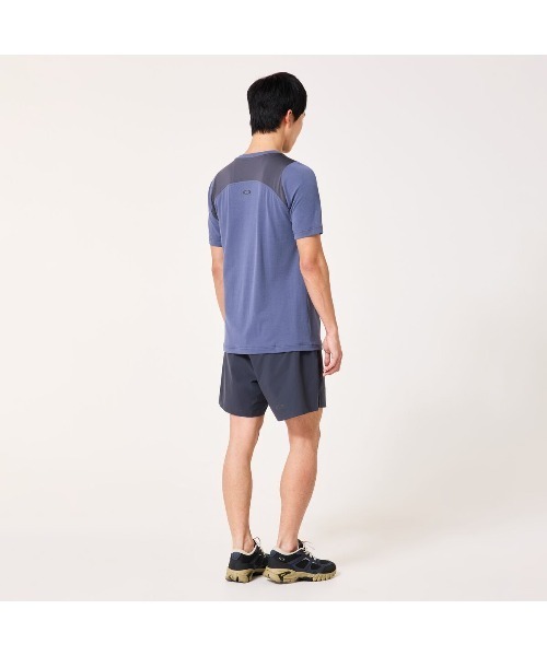 OAKLEY(オークリー)の「オークリー ETERNAL CHILL PERF SS CREW 4.0(Tシャツ/カットソー・メンズ・ライトグレー/ブルーグレー/ブラック・M/L/LL/S/3L)」の14枚目の写真