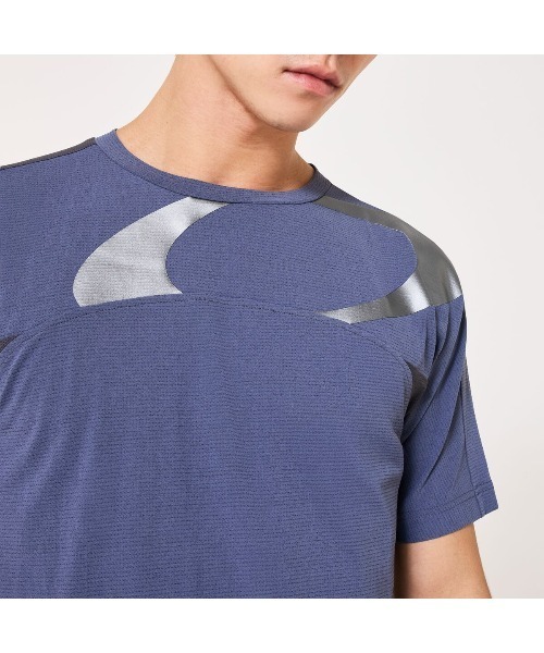 OAKLEY(オークリー)の「オークリー ETERNAL CHILL PERF SS CREW 4.0(Tシャツ/カットソー・メンズ・ライトグレー/ブルーグレー/ブラック・M/L/LL/S/3L)」の21枚目の写真