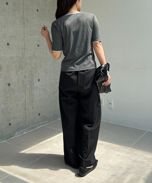 CAPRICIEUX LE'MAGE(カプリシューレマージュ)の「フロントタックフリルT(Tシャツ/カットソー・レディース・ブラック/イエロー/グレー・FREE)」の13枚目の写真