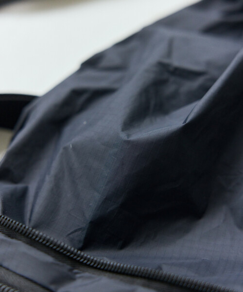 POLeR（ポーラー）の「POLeR × FREAK'S STORE/ポーラー × フリークスストア 別注 Response Transformer Bag（バックパック/リュック・メンズ・グレー/ブラック・ONE SIZE）」の22枚目の写真