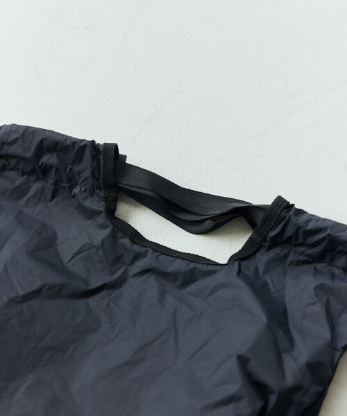 POLeR（ポーラー）の「POLeR × FREAK'S STORE/ポーラー × フリークスストア 別注 Response Transformer Bag（バックパック/リュック・メンズ・グレー/ブラック・ONE SIZE）」の12枚目の写真