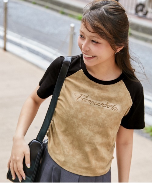 GORGE(ゴージ)の「《ムラ染め風×配色ラグラン》カットソー/カジュアル/春夏/全4色(Tシャツ/カットソー・レディース・ベージュ/アイボリー/ピンク/チャコール・F)」の5枚目の写真