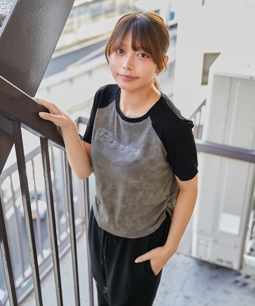 GORGE(ゴージ)の「《ムラ染め風×配色ラグラン》カットソー/カジュアル/春夏/全4色(Tシャツ/カットソー・レディース・ベージュ/アイボリー/ピンク/チャコール・F)」の13枚目の写真