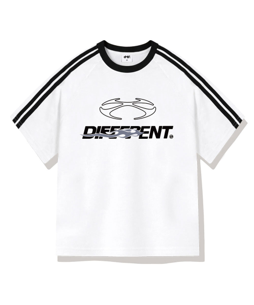DIIFF（ディフ）の「コアヒート オーバーサイズ トラック 半袖Tシャツ 4カラー [DISE_3003]（Tシャツ/カットソー・メンズ・クリーム/ブラック/ホワイト×グリーン/ホワイト×ブラック・SMALL/MEDIUM/LARGE/X-LARGE）」の11枚目の写真