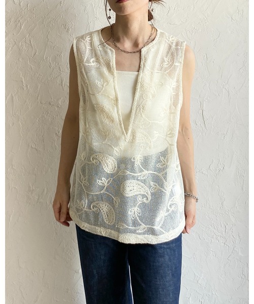 She's Closet(シーズクローゼット)の「刺繍レースジャガード 深Vネック シアー メッシュベスト(ベスト・レディース・アイボリー/ブラック・FREE)」の20枚目の写真