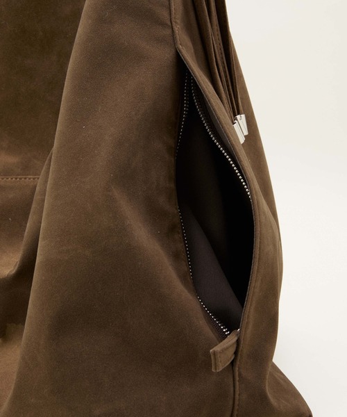LE VERNIS(ル・ベルニ)の「LE VERNIS(ル・ベルニ) 《A4サイズ対応》Knot handle bag(トートバッグ・レディース・ダークブラウン/ブラウン/カーキ・FREE)」の6枚目の写真