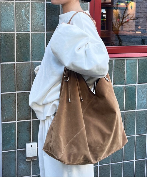 LE VERNIS(ル・ベルニ)の「LE VERNIS(ル・ベルニ) 《A4サイズ対応》Knot handle bag(トートバッグ・レディース・ダークブラウン/ブラウン/カーキ・FREE)」の8枚目の写真