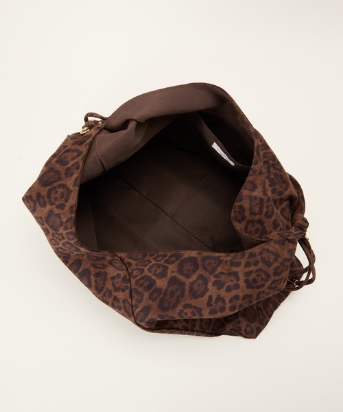 LE VERNIS(ル・ベルニ)の「LE VERNIS(ル・ベルニ) 《A4サイズ対応》Knot handle bag(トートバッグ・レディース・ダークブラウン/ブラウン/カーキ・FREE)」の21枚目の写真