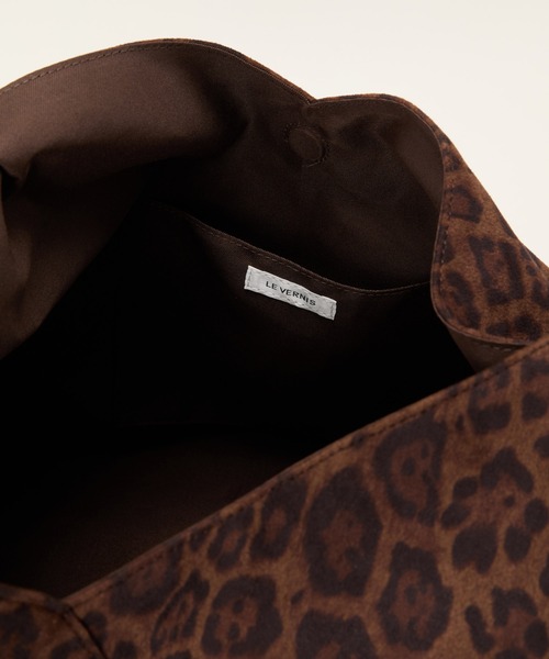 LE VERNIS(ル・ベルニ)の「LE VERNIS(ル・ベルニ) 《A4サイズ対応》Knot handle bag(トートバッグ・レディース・ダークブラウン/ブラウン/カーキ・FREE)」の22枚目の写真