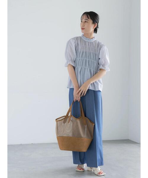 Te chichi(テチチ)の「スタンドフリルシャーリングブラウス(シャツ/ブラウス・レディース・ネイビー/オフホワイト/ブルー・F)」の5枚目の写真