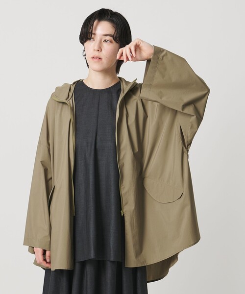 MARW UNITED ARROWS（マルゥ ユナイテッドアローズ）の「＜MARW UNITED ARROWS＞ポケッタブル ジップアップ フーディー 撥水（その他アウター・レディース・オリーブ/ブラック・FREE）」の4枚目の写真