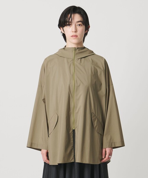MARW UNITED ARROWS（マルゥ ユナイテッドアローズ）の「＜MARW UNITED ARROWS＞ポケッタブル ジップアップ フーディー 撥水（その他アウター・レディース・オリーブ/ブラック・FREE）」の10枚目の写真