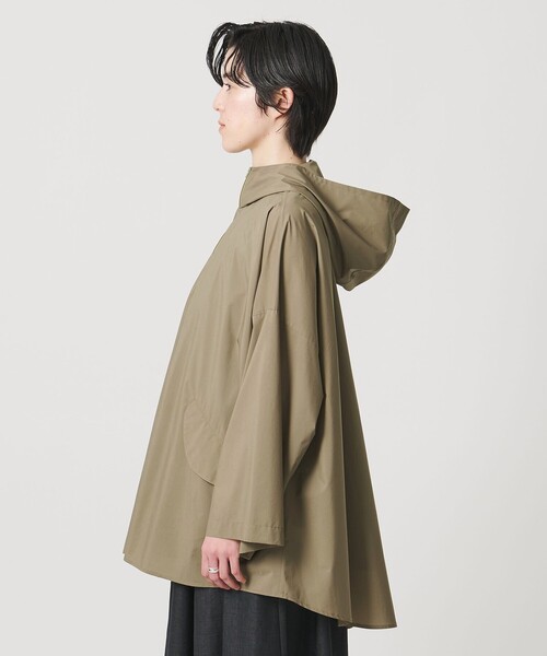 MARW UNITED ARROWS（マルゥ ユナイテッドアローズ）の「＜MARW UNITED ARROWS＞ポケッタブル ジップアップ フーディー 撥水（その他アウター・レディース・オリーブ/ブラック・FREE）」の11枚目の写真