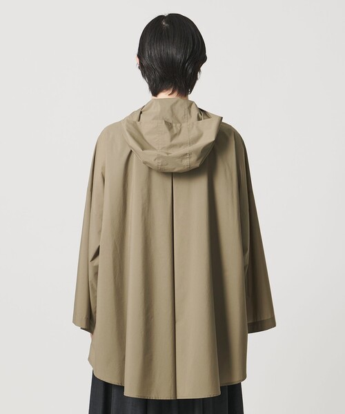 MARW UNITED ARROWS（マルゥ ユナイテッドアローズ）の「＜MARW UNITED ARROWS＞ポケッタブル ジップアップ フーディー 撥水（その他アウター・レディース・オリーブ/ブラック・FREE）」の12枚目の写真