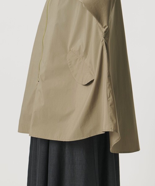 MARW UNITED ARROWS（マルゥ ユナイテッドアローズ）の「＜MARW UNITED ARROWS＞ポケッタブル ジップアップ フーディー 撥水（その他アウター・レディース・オリーブ/ブラック・FREE）」の15枚目の写真
