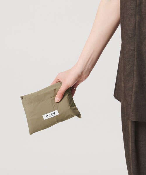 MARW UNITED ARROWS（マルゥ ユナイテッドアローズ）の「＜MARW UNITED ARROWS＞ポケッタブル ジップアップ フーディー 撥水（その他アウター・レディース・オリーブ/ブラック・FREE）」の20枚目の写真