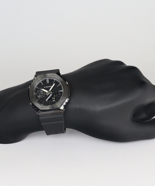 G-SHOCK(ジーショック)の「LUXE BLACK / 2100シリーズ / GM-2100LXB-1AJF(アナログ腕時計・メンズ・ブラック×シルバー・FREE)」の15枚目の写真