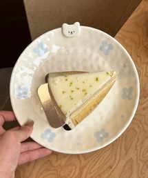 Made in I（メイドインアイ）の「ぷっくりベアフラワープレート（食器）」