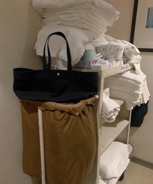 haag（ヘイグ）の「a baguette bag (navy)（トートバッグ・レディース・その他・FREE）」の4枚目の写真