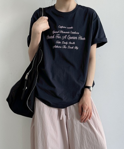 semplice(センプリチェ)の「ロゴプリント半袖 T シャツ(Tシャツ/カットソー・レディース・キャメル/ネイビー・F)」の2枚目の写真
