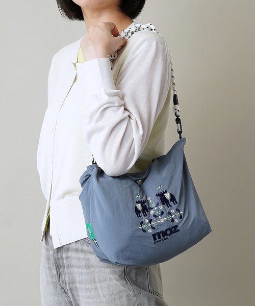 moz（モズ）の「【moz(モズ)】軽量 軽撥水 2WAY ショルダーバッグ ハンドバッグ ZUPS-02（ショルダーバッグ・レディース・ライトグリーン/グレイッシュブルー/ライトグレー/ホワイト/マスタード/ブラック・ONE SIZE）」の8枚目の写真