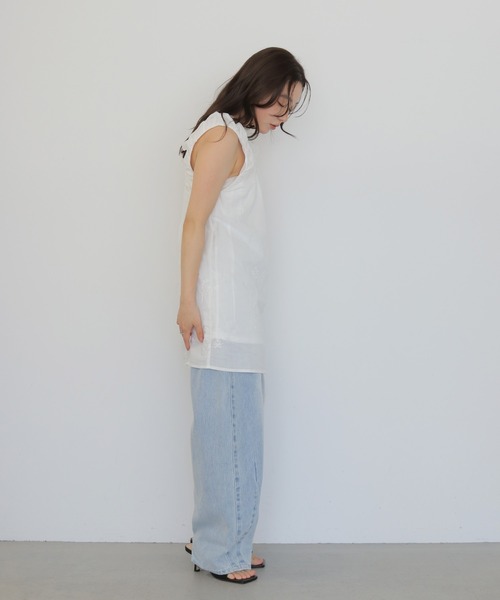 cheriella(シェリエラ)の「【cheriella】刺繍ギャザーチュニックワンピース EMBROIDERY GATHER TUNIC DRESS(キャミソール・レディース・アイボリー/ブラック・FREE)」の7枚目の写真