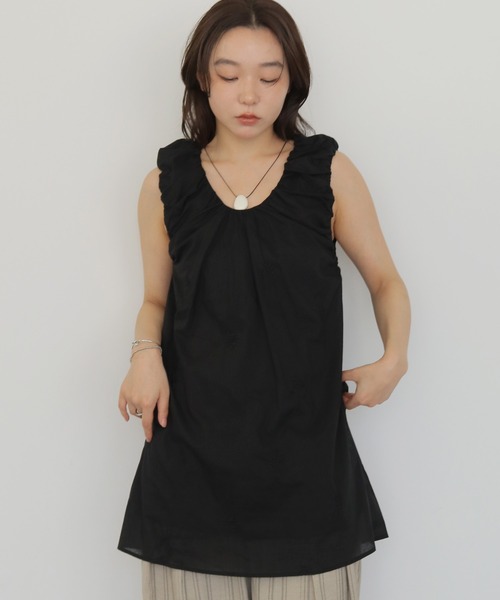 cheriella(シェリエラ)の「【cheriella】刺繍ギャザーチュニックワンピース EMBROIDERY GATHER TUNIC DRESS(キャミソール・レディース・アイボリー/ブラック・FREE)」の18枚目の写真