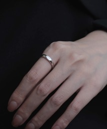 YArKA（ヤーカ）の「【YArKA/ヤーカ】little hexagon signet design ring [hancH] / 6角形ミニシグネットリング（リング）」