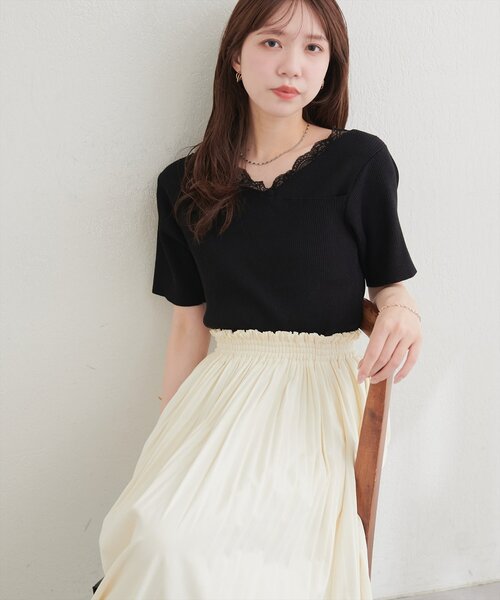 natural couture(ナチュラルクチュール)の「【sherbet line】アシメレースネック半袖ニット(ニット/セーター・レディース・サックスブルー/オフホワイト/ピンク/ブラック/ネイビー・FREE)」の3枚目の写真