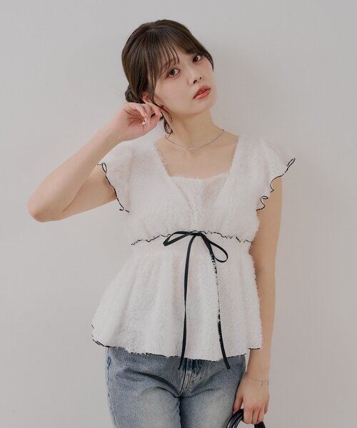 Chico(チコ)の「フリンジ配色フリルブラウス(シャツ/ブラウス・レディース・アイボリー/ピンクベージュ/ブラウン・FREE)」の4枚目の写真