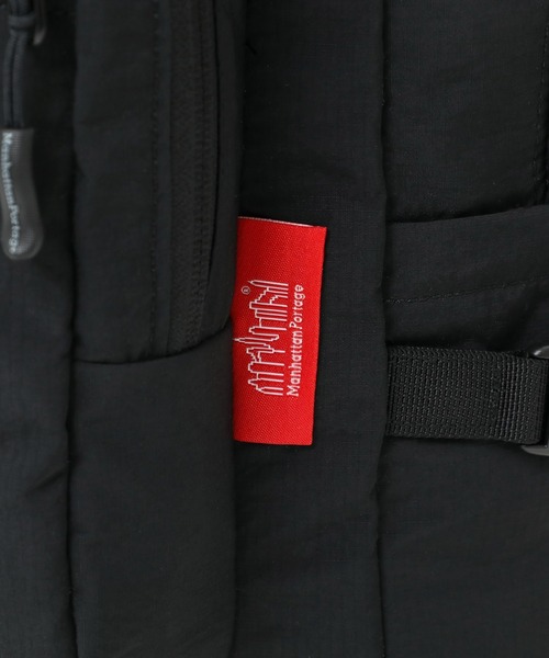 Manhattan Portage(マンハッタンポーテージ)の「TOWNSEND BACKPACK CCC(バックパック/リュック・メンズ・ブラック・LARGE)」の14枚目の写真