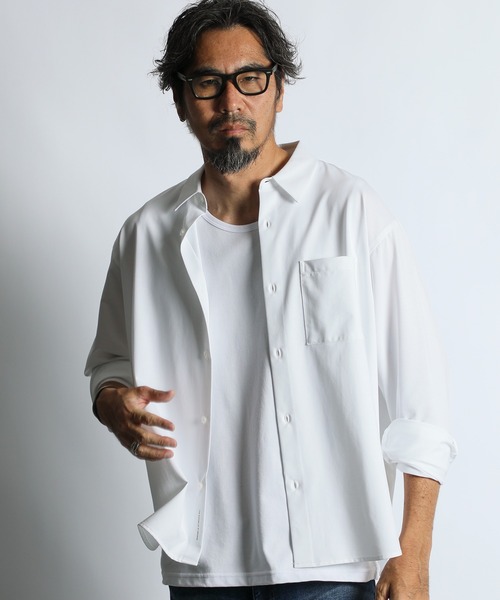 The DUFFER of ST.GEORGE(ザダファーオブセントジョージ)の「HIGH GAUGE CUT-SEWN SHIRT:ハイゲージ カットソーシャツ/ 速乾 / クールビズ / ビジカジ(シャツ/ブラウス・メンズ・サックスブルー/ネイビー/ホワイト・SMALL/X-LARGE/LARGE/MEDIUM)」の4枚目の写真