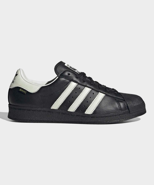 adidas(アディダス)の「スーパースター 82 / SUPERSTAR 82 GTX for Japan アディダスオリジナルス adidas Originals スニーカー ゴアテックス(スニーカー・メンズ・ブラック・22.0cm/22.5cm/23.0cm/23.5cm/24.0cm/27.5cm/28.0cm/28.5cm/29.0cm/24.5cm/25.0cm/25.5cm/26.0cm/26.5cm/27.0cm)」の1枚目の写真