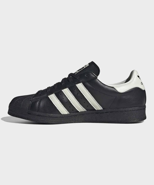 adidas(アディダス)の「スーパースター 82 / SUPERSTAR 82 GTX for Japan アディダスオリジナルス adidas Originals スニーカー ゴアテックス(スニーカー・メンズ・ブラック・22.0cm/22.5cm/23.0cm/23.5cm/24.0cm/27.5cm/28.0cm/28.5cm/29.0cm/24.5cm/25.0cm/25.5cm/26.0cm/26.5cm/27.0cm)」の6枚目の写真