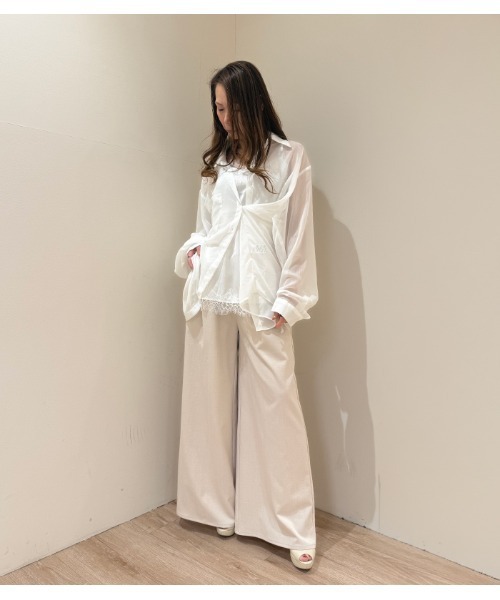Desert　Rose（デザートローズ）の「【DESERT ROSE/デザートローズ】シアーオーバーサイズシャツ（シャツ/ブラウス・レディース・ホワイト・FREE）」の2枚目の写真
