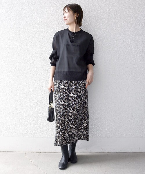 SHIPS any(シップス エニィ)の「SHIPS any:〈手洗い可能〉シアー ワイド トップス × フレンチ ロゴ TEE(シャツ/ブラウス・レディース・ブラック/ナチュラル/キャメル・ONE SIZE)」の12枚目の写真