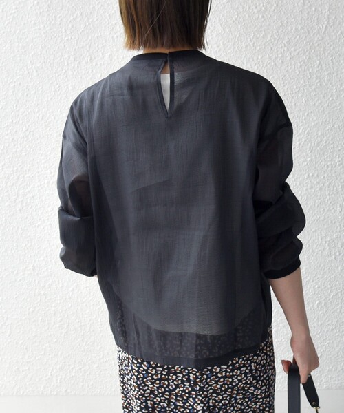 SHIPS any(シップス エニィ)の「SHIPS any:〈手洗い可能〉シアー ワイド トップス × フレンチ ロゴ TEE(シャツ/ブラウス・レディース・ブラック/ナチュラル/キャメル・ONE SIZE)」の18枚目の写真