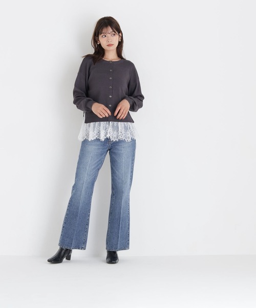 NATURAL BEAUTY BASIC(ナチュラルビューティーベーシック)の「裾レースドッキングニット(ニット/セーター・レディース・チャコールグレー/ベージュ/ブルー・FREE)」の6枚目の写真