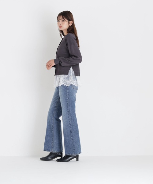 NATURAL BEAUTY BASIC(ナチュラルビューティーベーシック)の「裾レースドッキングニット(ニット/セーター・レディース・チャコールグレー/ベージュ/ブルー・FREE)」の10枚目の写真