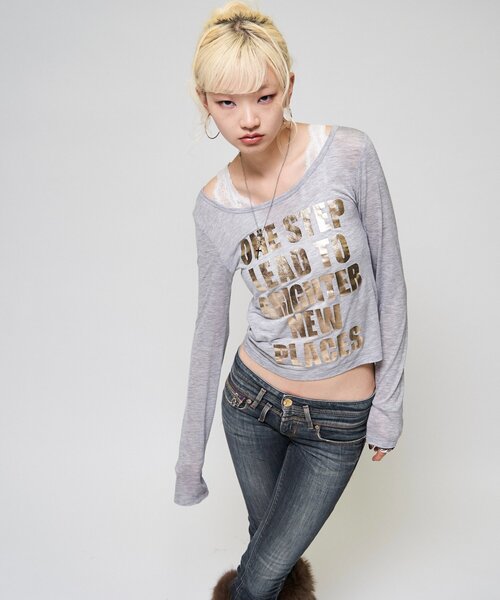 WHO'S WHO gallery(フーズフーギャラリー)の「【26AW LOOK掲載品番】メタリックロゴシアートップス(Tシャツ/カットソー・レディース・ブラック/ピンク/グレー・FREE)」の10枚目の写真