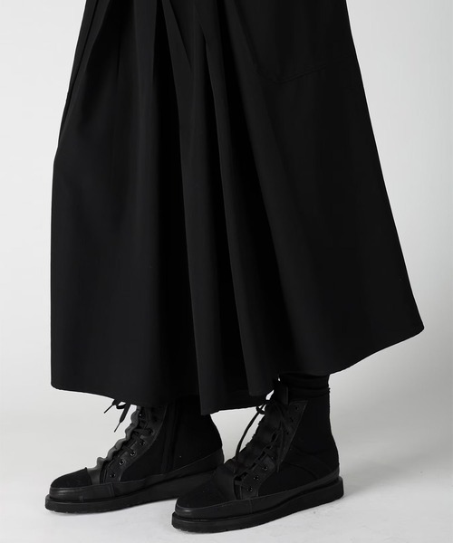 Yohji Yamamoto(ヨウジヤマモト)の「【Yohji Yamamoto】HW-P09-100 袴PT(その他パンツ・メンズ・ブラック・3)」の2枚目の写真