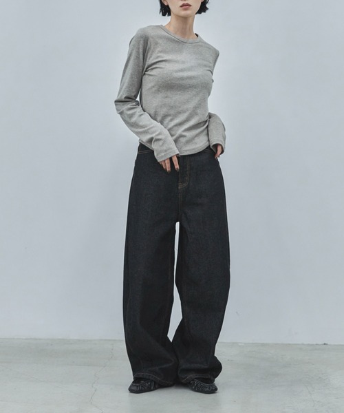 feepur(フェピュール)の「フライスコンパクトロンT(Tシャツ/カットソー・レディース・グレー/ブラック/アイボリー・MEDIUM)」の13枚目の写真