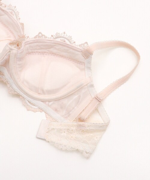 Risa Magli（リサマリ）の「ティターニア ブラジャー （D－F） ＜N Make Type＞（ブラジャー・レディース・ダークグレー/ブルー/ベビーピンク・F75/F70/F65/E75/E70/E65/D75/D65/D70）」の9枚目の写真