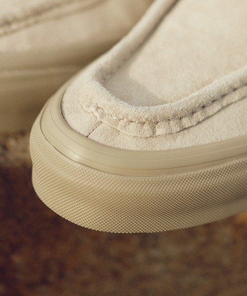 VANS（バンズ）の「PREMIUM SF MOC LOW　VN000Z3XICX（スニーカー・メンズ・ベージュ・10/9h/9/8h/8/7h/7/6h/6/5h/5/11/10h）」の8枚目の写真