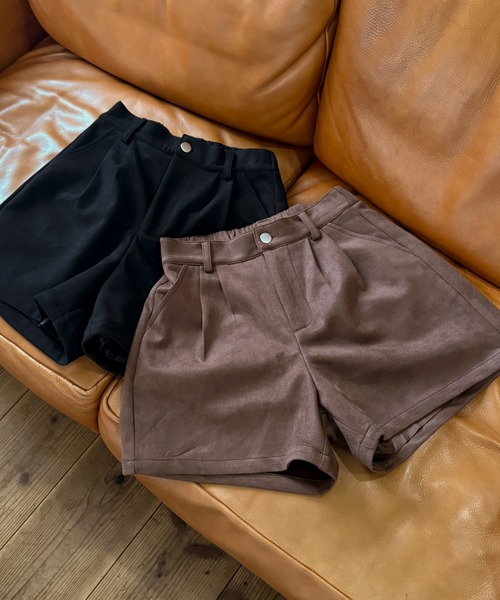 WEGO(ウィゴー)の「WEGO/【26年秋冬新作】フェイクスウェードショートパンツ(その他パンツ・レディース・ブラウン/ブラック・FREE)」の3枚目の写真