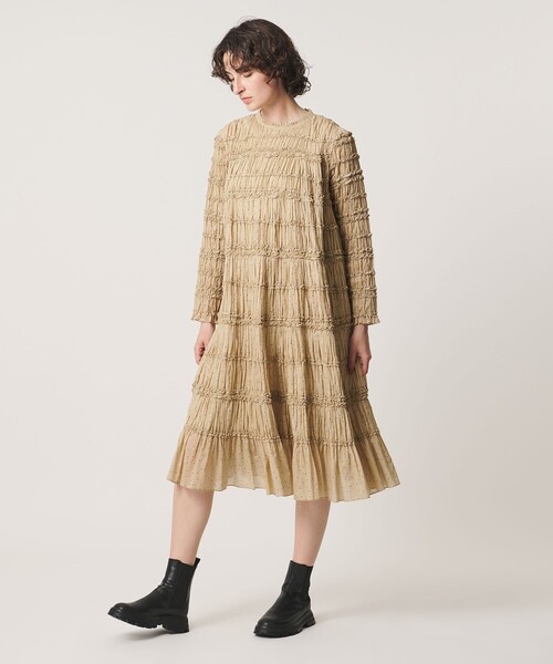 Pheeta(フィータ)の「<Pheeta>Billie ミモレ丈 ドットプリント ワンピース / 016C-40P(ワンピース・レディース・ベージュ/ネイビー・2/1)」の1枚目の写真
