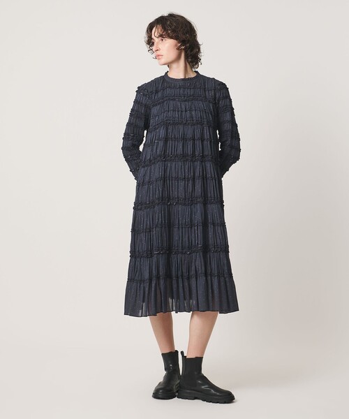 Pheeta(フィータ)の「<Pheeta>Billie ミモレ丈 ドットプリント ワンピース / 016C-40P(ワンピース・レディース・ベージュ/ネイビー・2/1)」の4枚目の写真