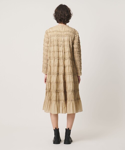 Pheeta(フィータ)の「<Pheeta>Billie ミモレ丈 ドットプリント ワンピース / 016C-40P(ワンピース・レディース・ベージュ/ネイビー・2/1)」の7枚目の写真